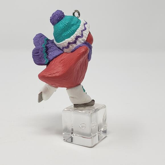 1994 Hallmark Ice Show Handcrafted Keepsake Christmas Holiday Ornament - Picture 7 of 8
